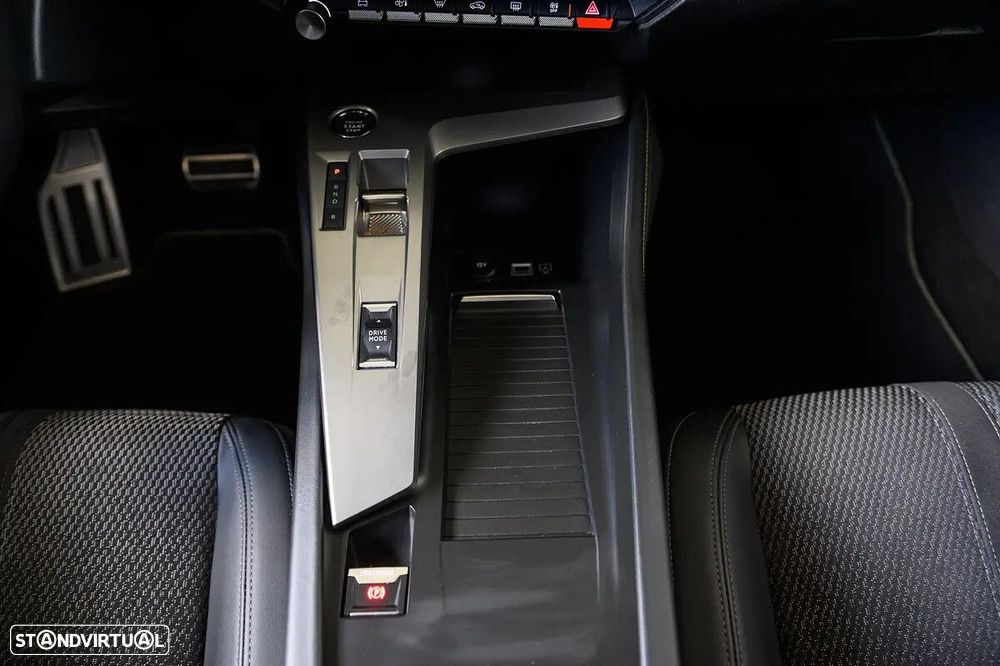 Peugeot 308 1.6 Hybrid GT e-EAT8 - 53
