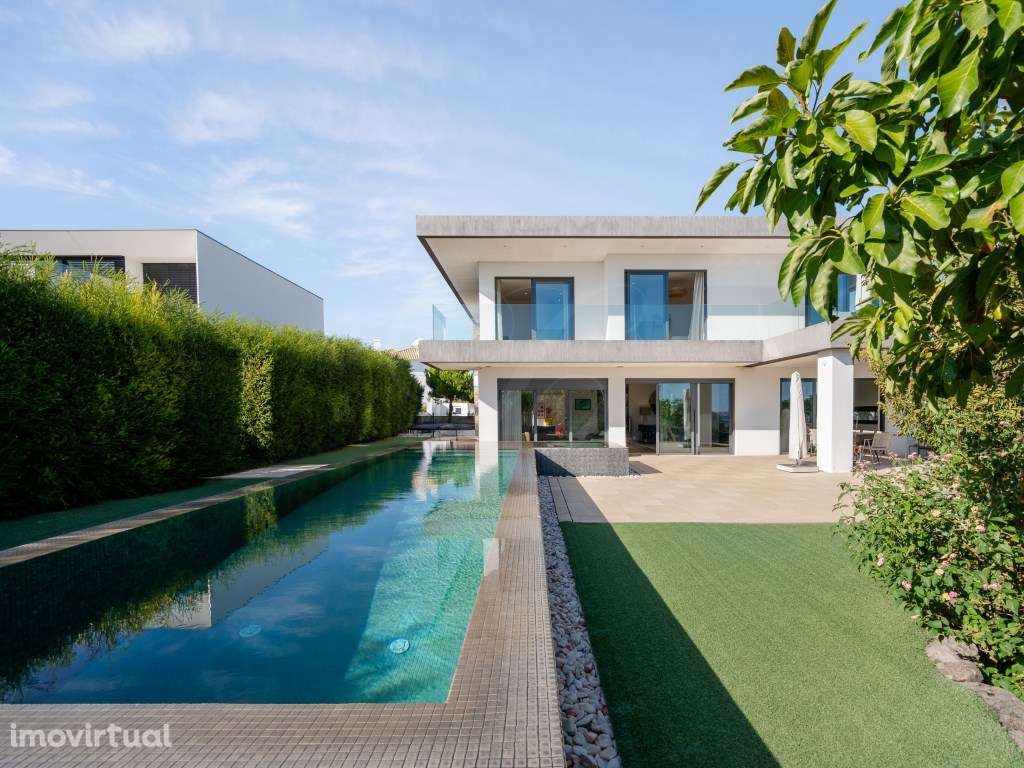 Moradia T8 c/Piscina | Queijas - Grande imagem: 2/60