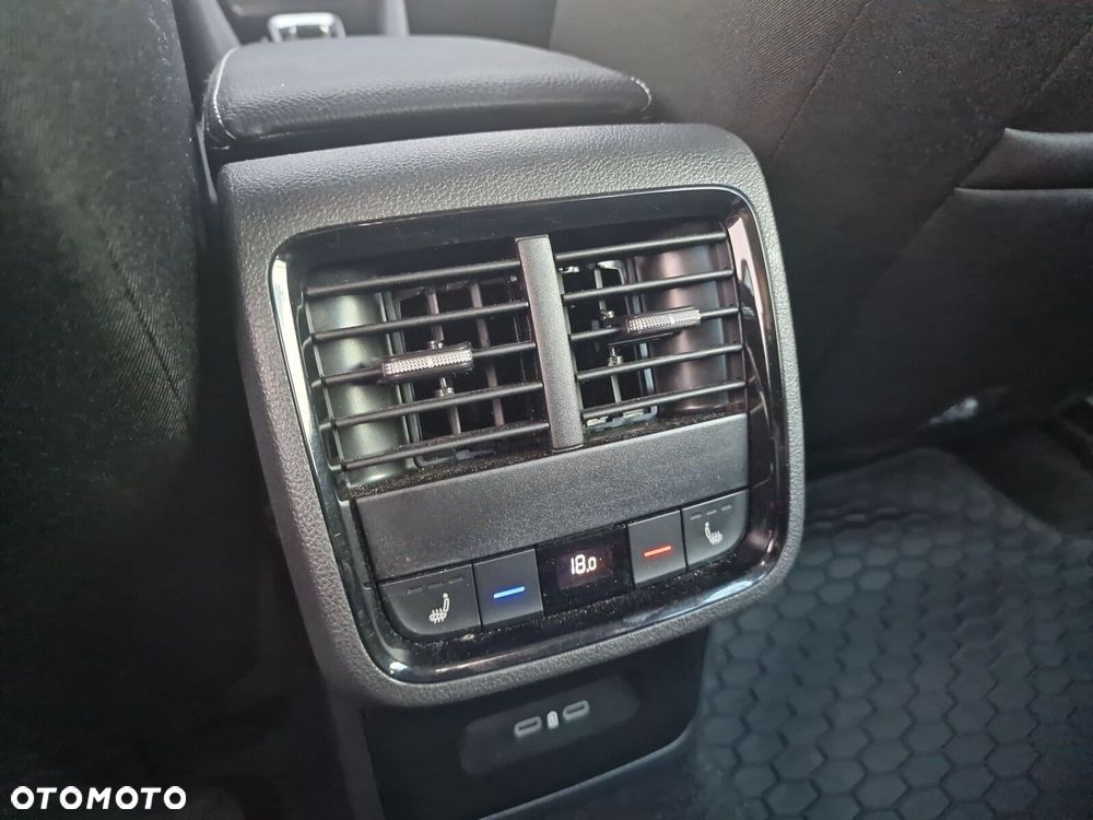 Skoda Octavia 1.5 TSI mHEV Selection DSG - 16