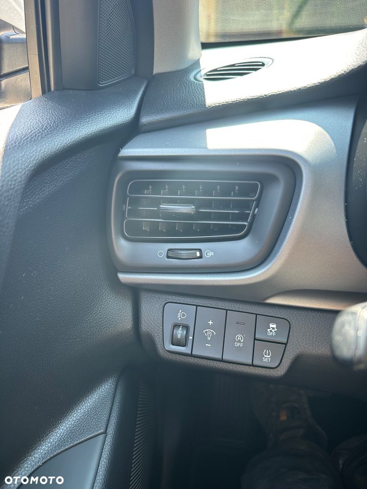 Kia Stonic 1.2 M - 13