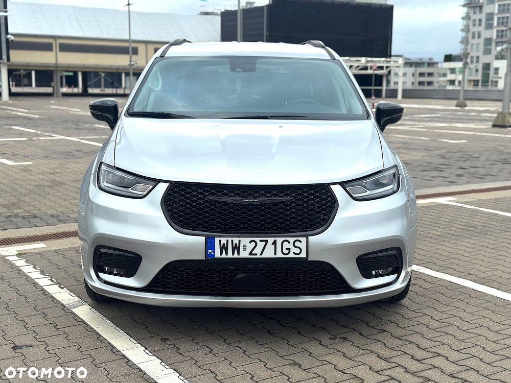 Chrysler Pacifica - 15