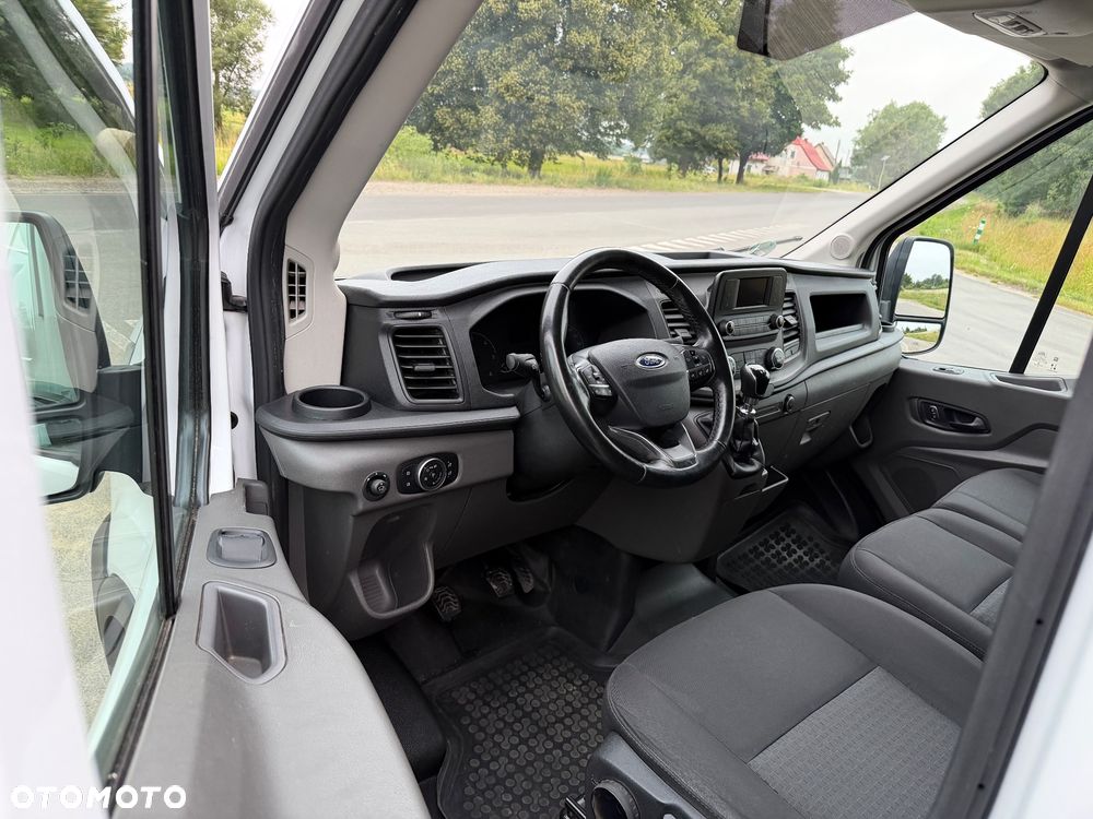 Ford Transit - 9
