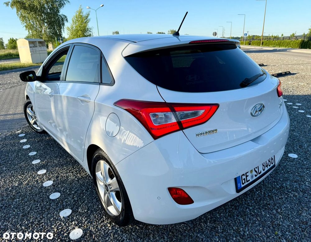 Hyundai i30 1.4 Fifa World Cup Edition - 2