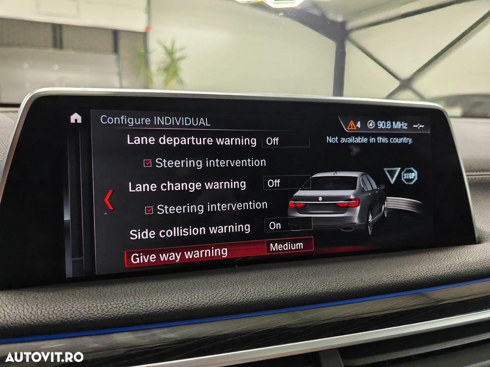 BMW Seria 7 740d xDrive - 27