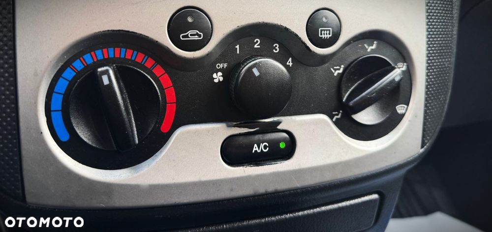 Chevrolet Kalos - 15