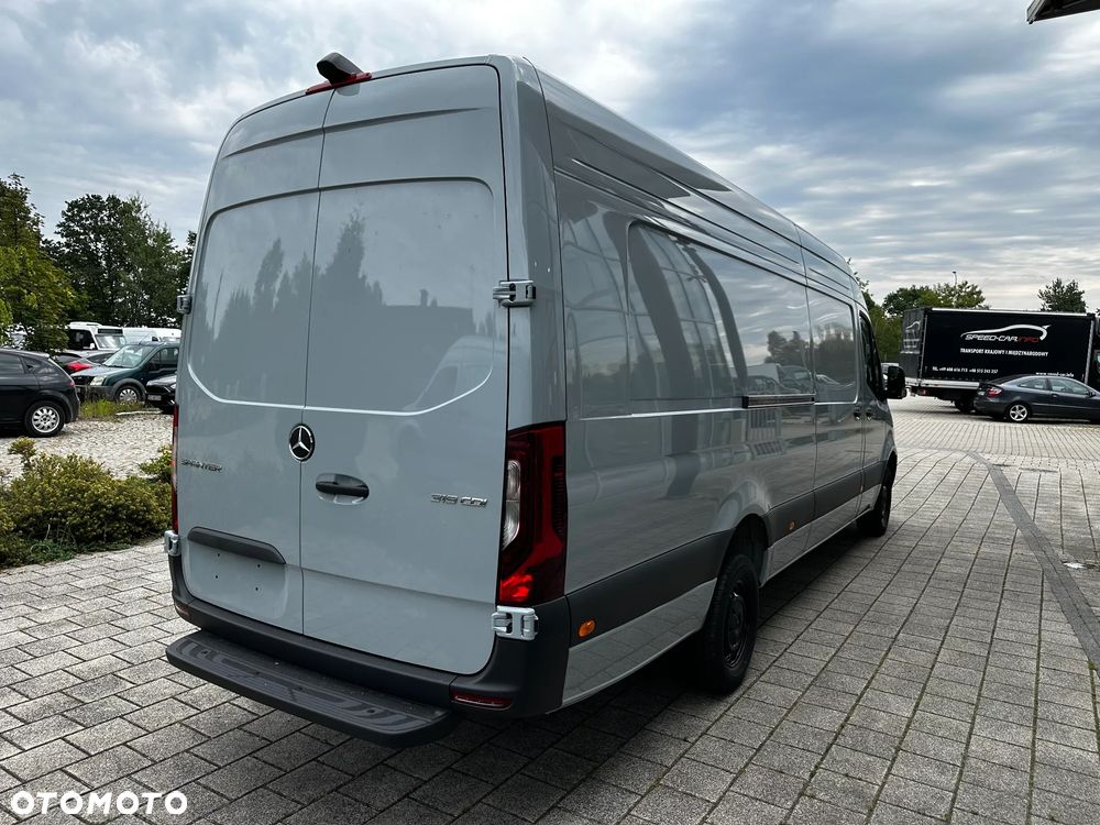 Mercedes-Benz Sprinter - 7