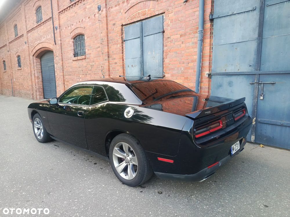 Dodge Challenger - 3