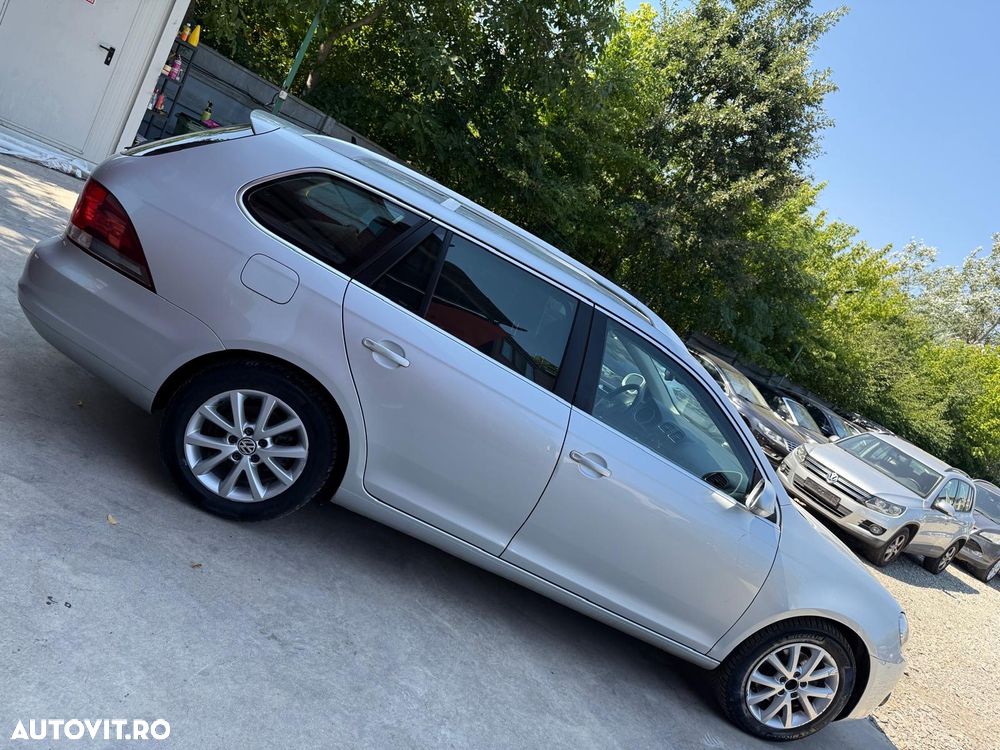 Volkswagen Golf - 35