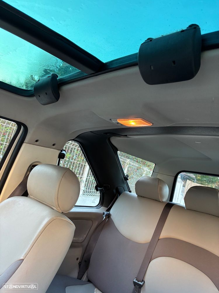 Land Rover Freelander 2.0 di - 12