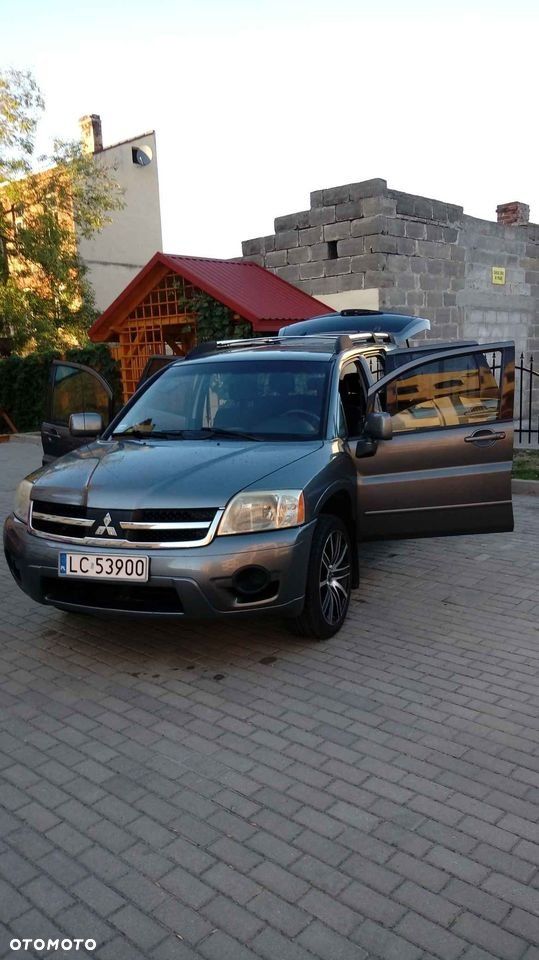 Mitsubishi Endeavor - 6