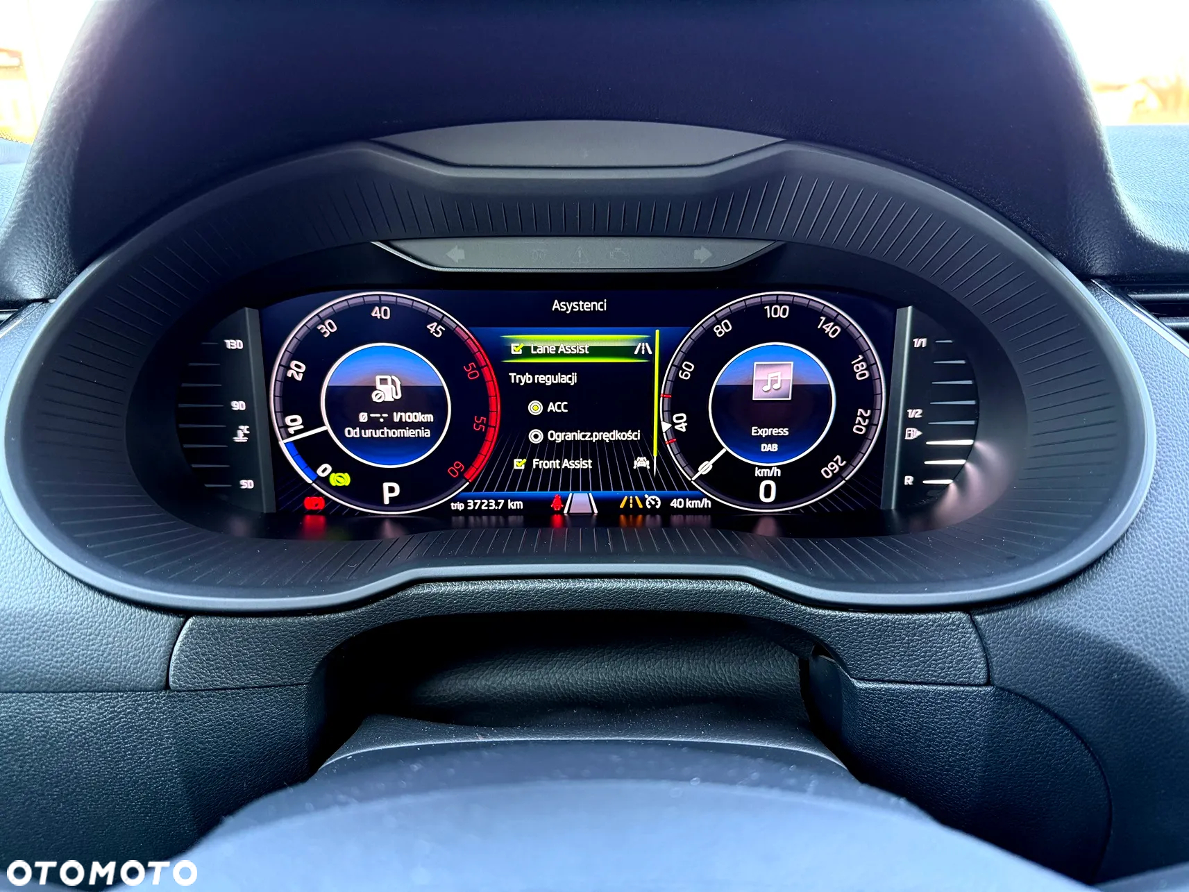 Skoda Octavia Combi 2.0 TDI DSG Style - 17