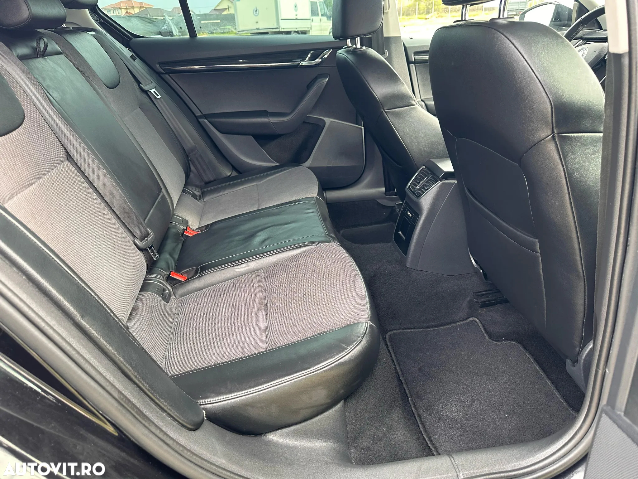 Skoda Octavia 1.0 TSI (Green tec) DSG Ambition - 8