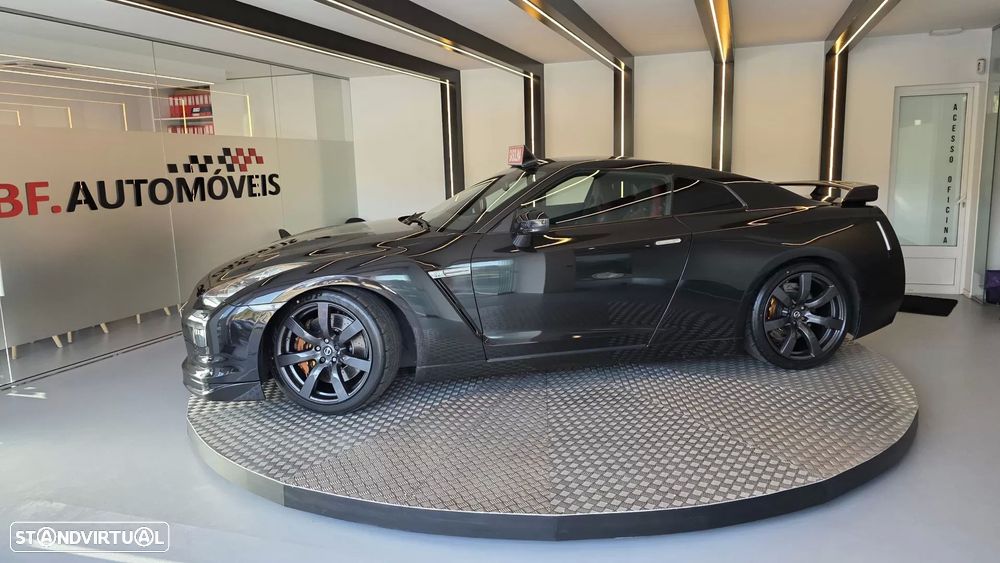 Nissan GT-R Black Edition - 13