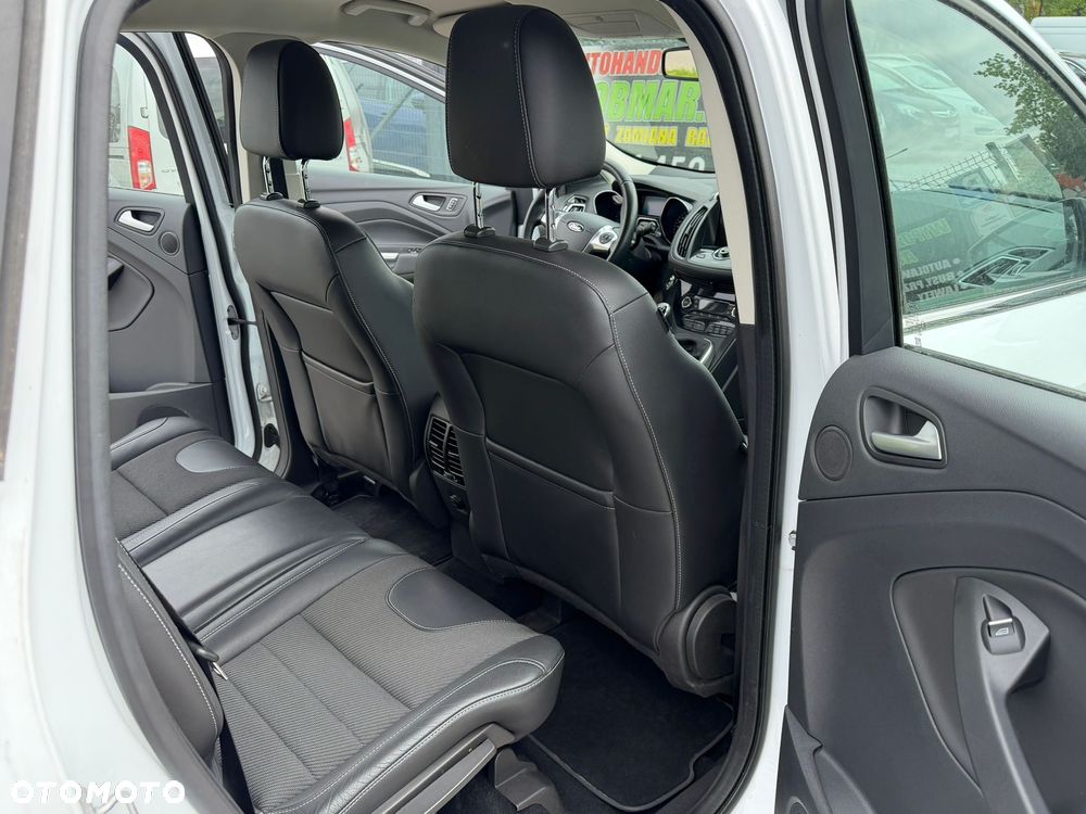 Ford Kuga 1.5 EcoBoost 2x4 Individual - 24