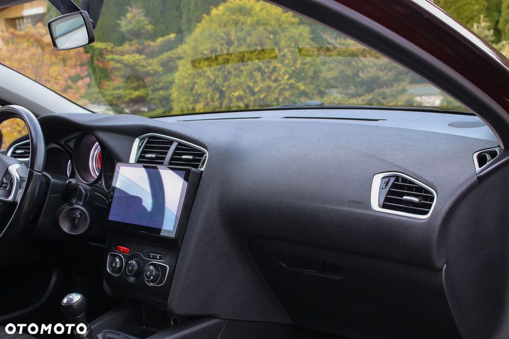 Citroën C4 VTi 120 Exclusive - 23