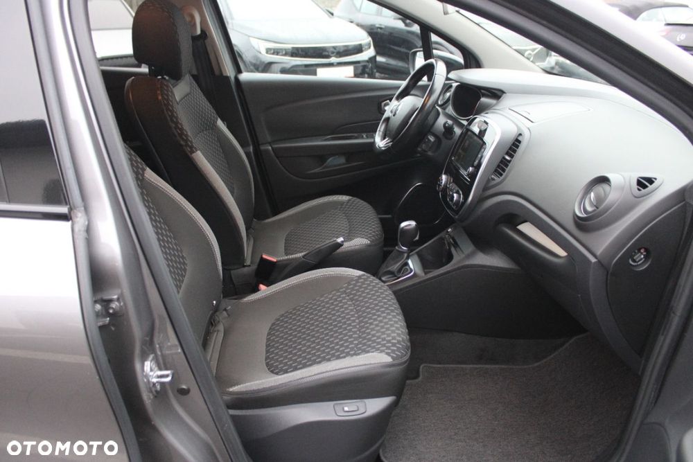 Renault Captur - 36