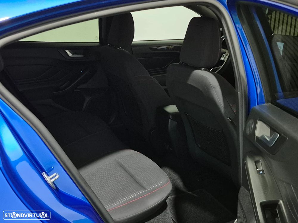 Ford Focus 1.5 TDCi ECOBlue ST-Line X Aut. - 40