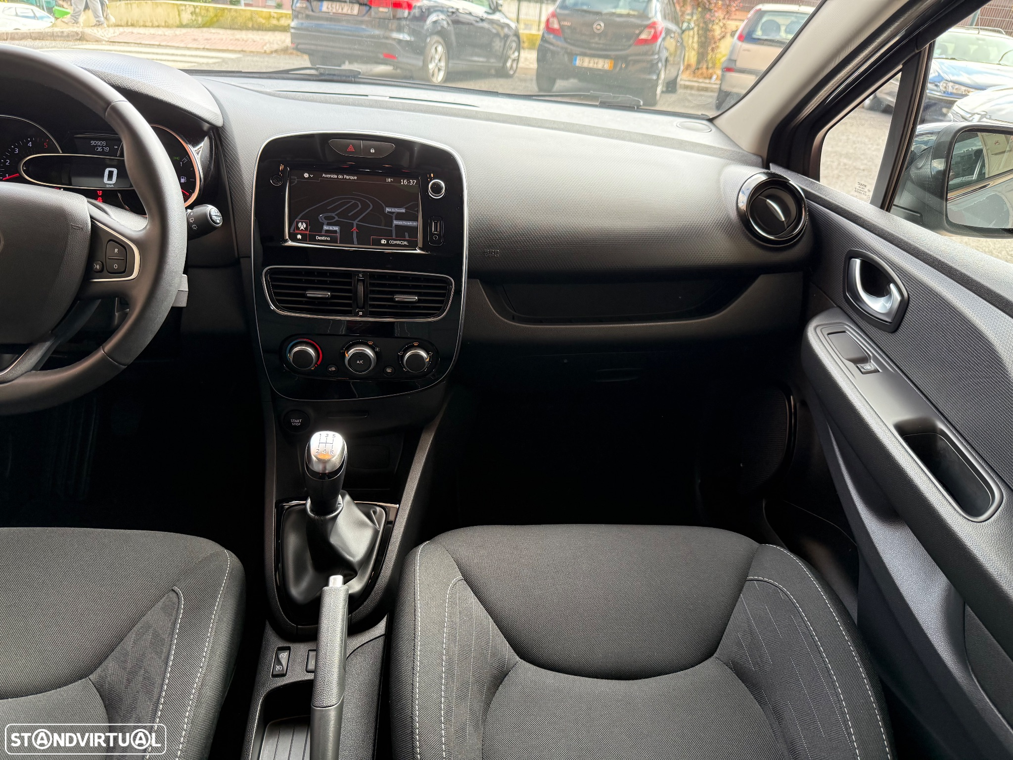 Renault Clio Sport Tourer 1.5 dCi Limited EDition - 30