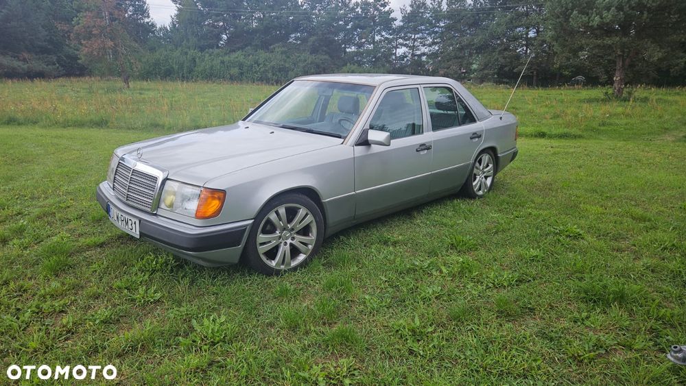 Mercedes-Benz Klasa E - 1