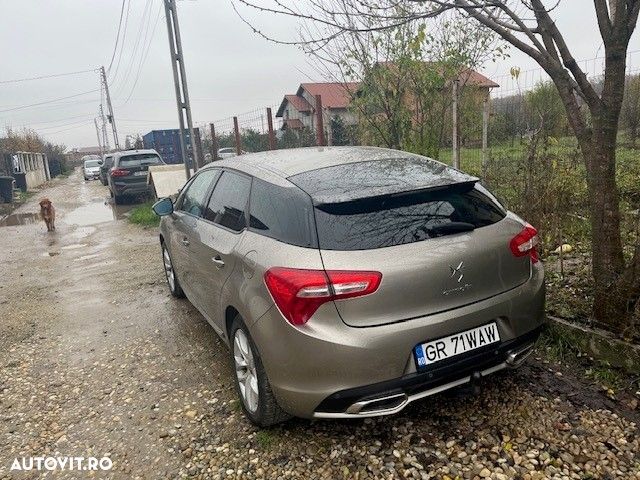 Citroën DS5 2.0 HYbrid4 Airdream So Chic - 6