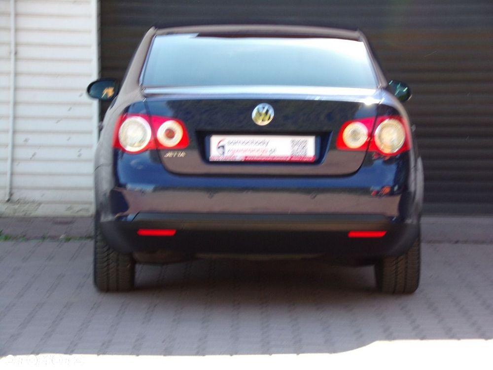 Volkswagen Jetta - 10