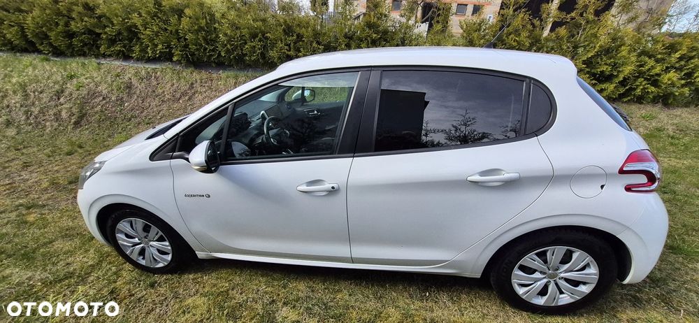 Peugeot 208 PureTech 82 Winter Edition - 11