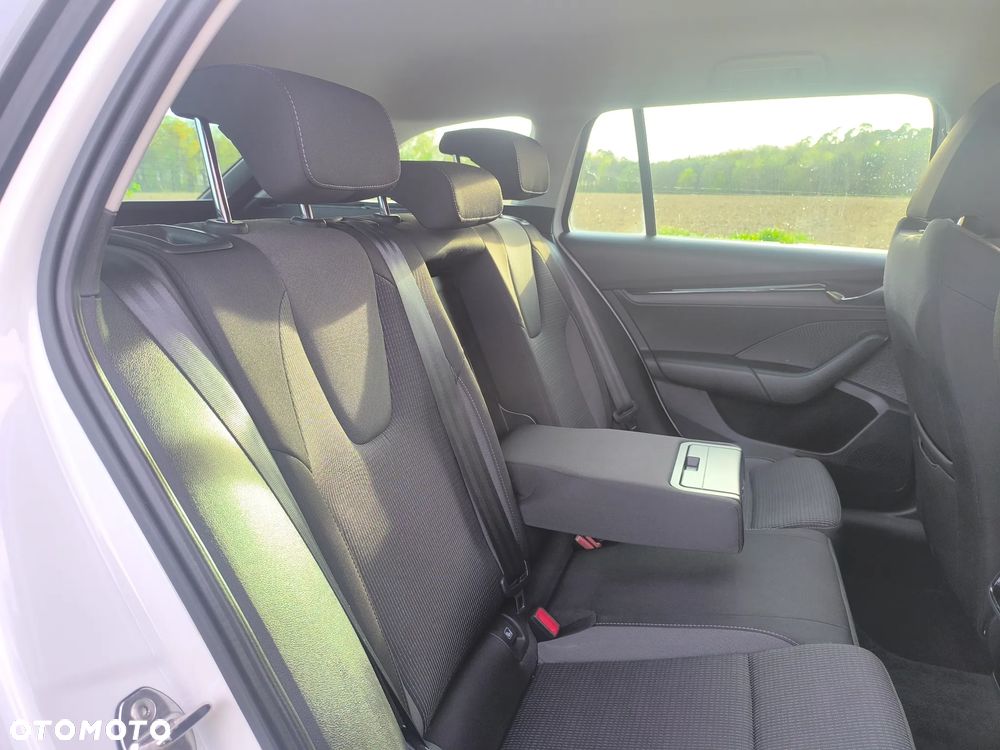 Skoda Octavia 2.0 TDI 4x4 Style DSG - 20