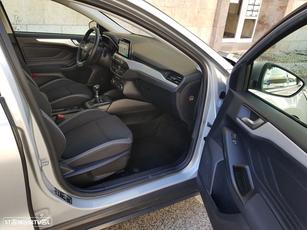 Ford Focus SW 1.5 TDCi Titanium - 36