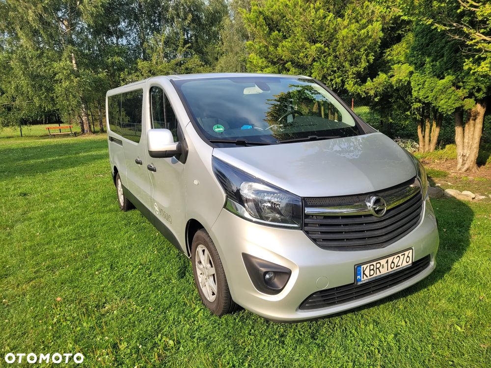 Opel Vivaro - 1