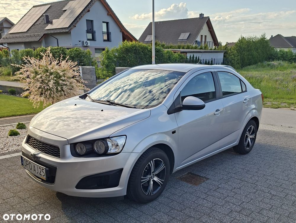 Chevrolet Aveo 1.2 LT - 1
