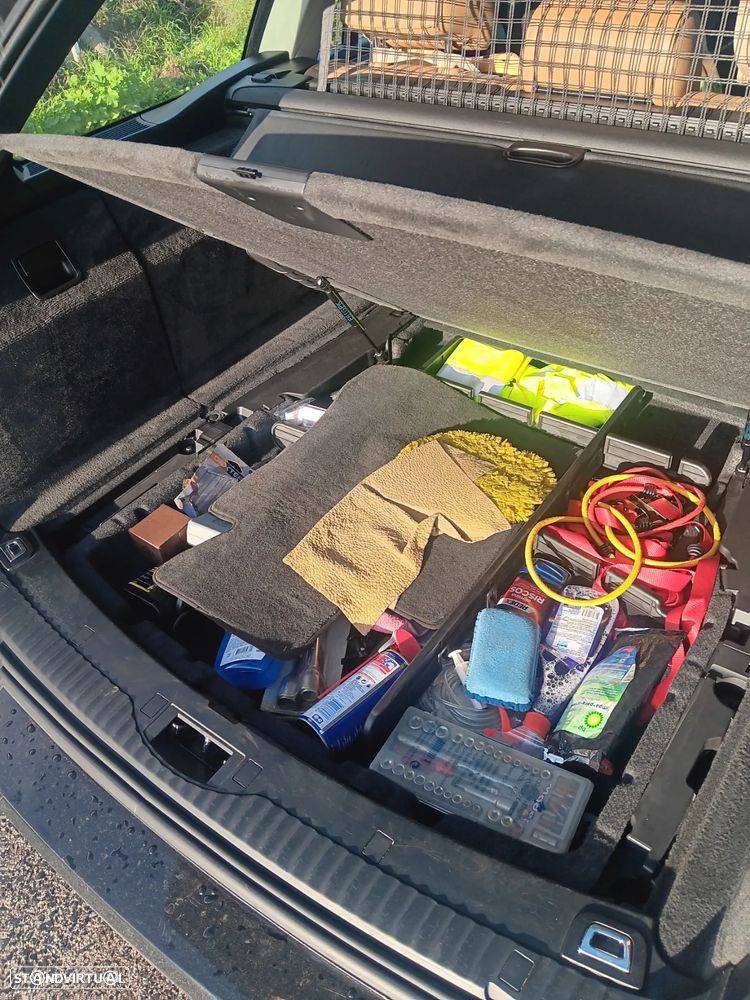 BMW 520 d Touring Executive - 31