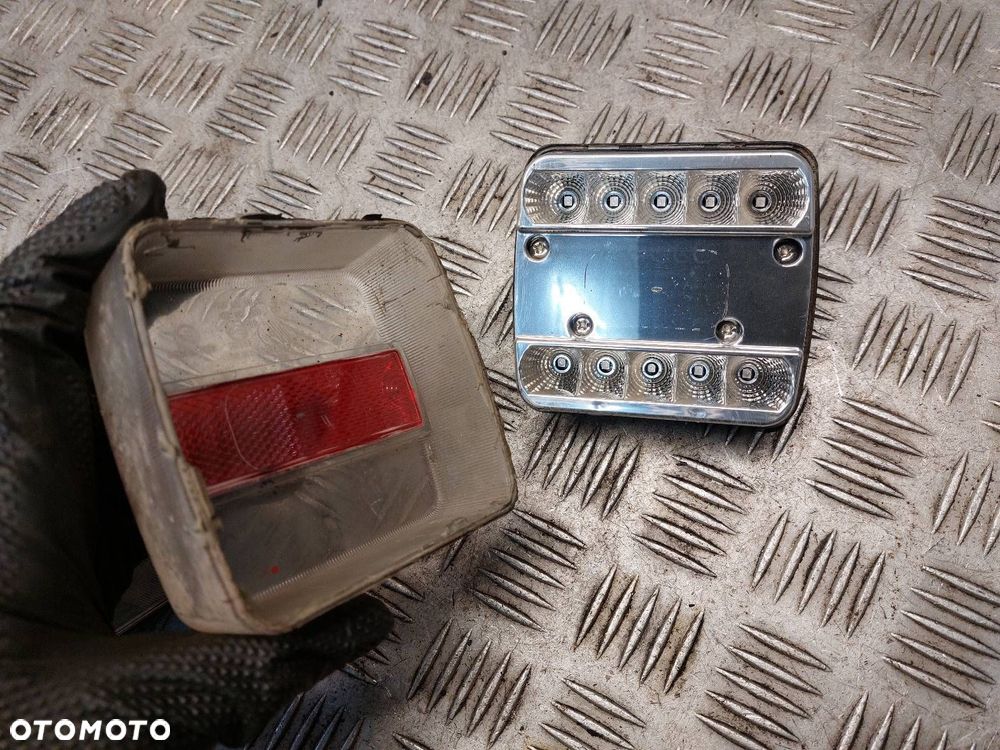 LAMPA LEWY TYŁ + PRAWY TYŁ MERCEDES-BENZ T1 KACZKA UNIWERSALNE - 6