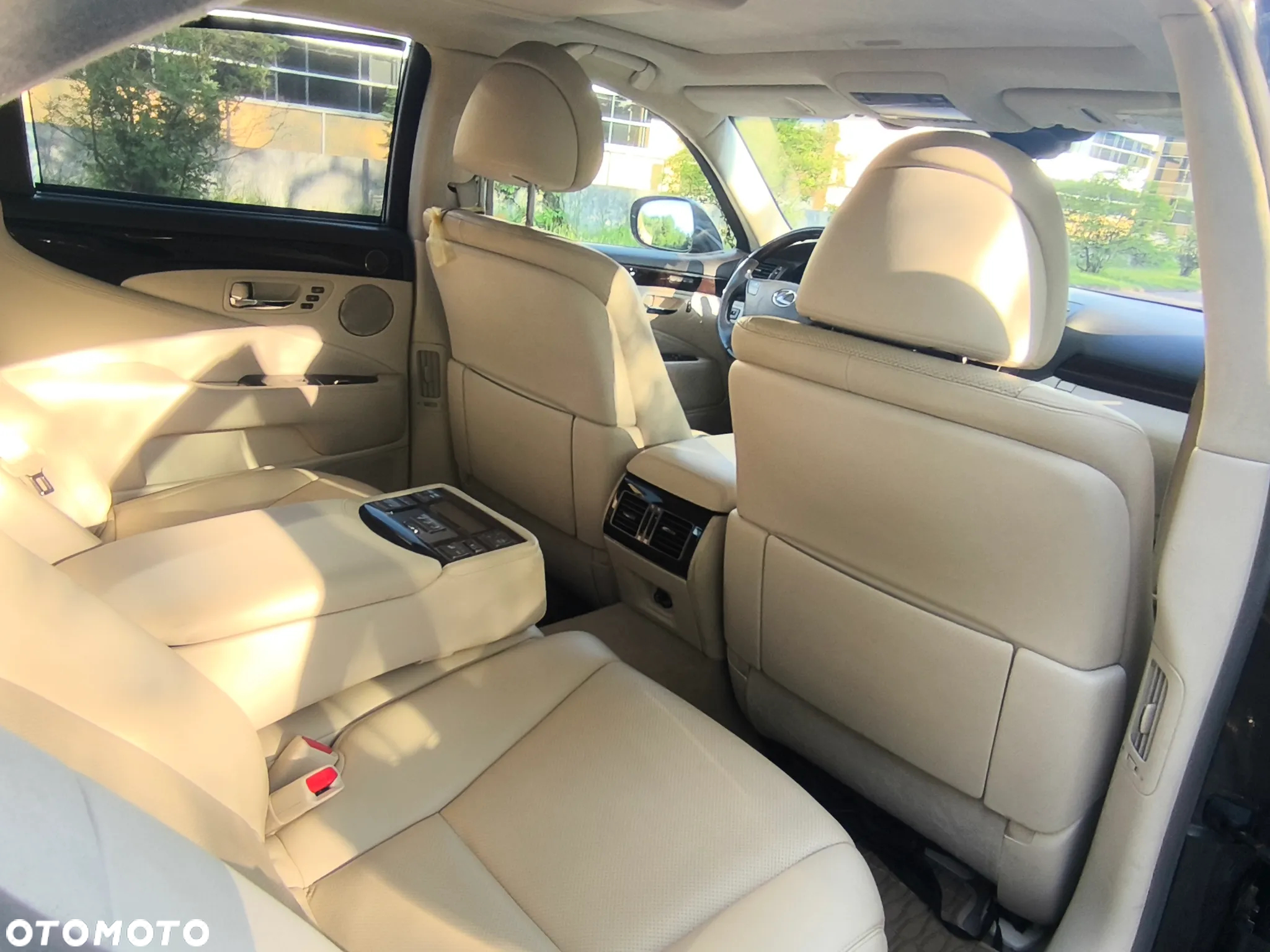 Lexus LS 460 Prestige - 11