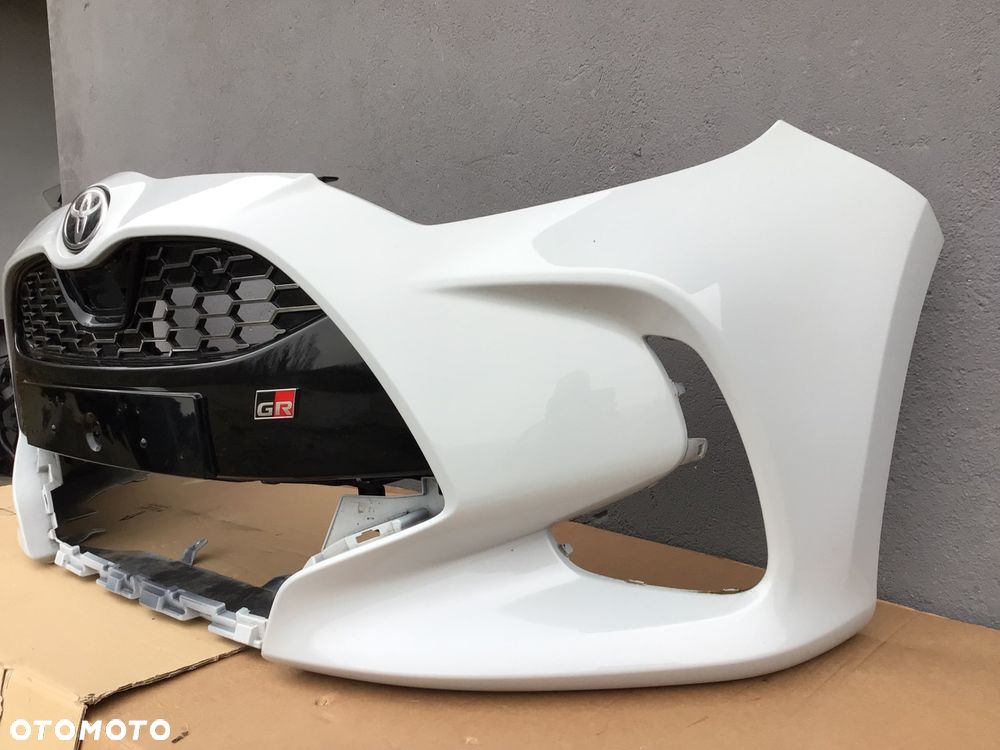 Zderzak przedni Toyota Yaris lV 4 GR Sport - 3