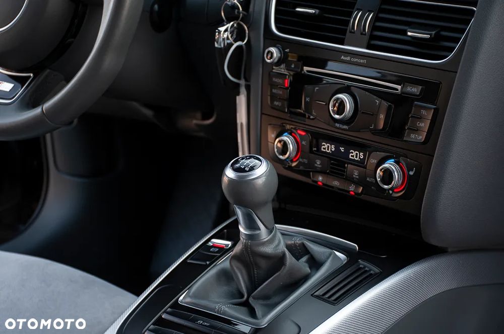 Audi A4 Limousine 1.8 TFSI S line Sportpaket - 22