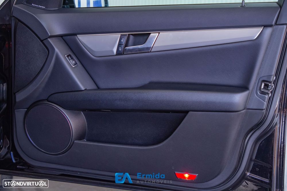 Mercedes-Benz C 220 - 37