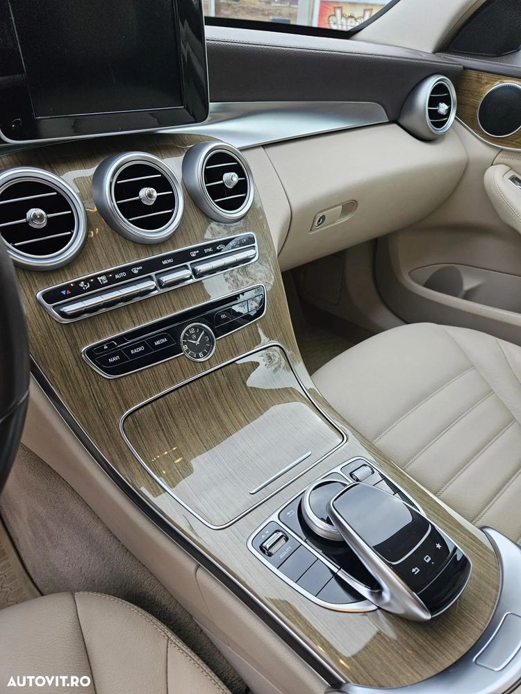 Mercedes-Benz C 220 CDI DPF (BlueEFFICIENCY) 7G-TRONIC Elegance - 13