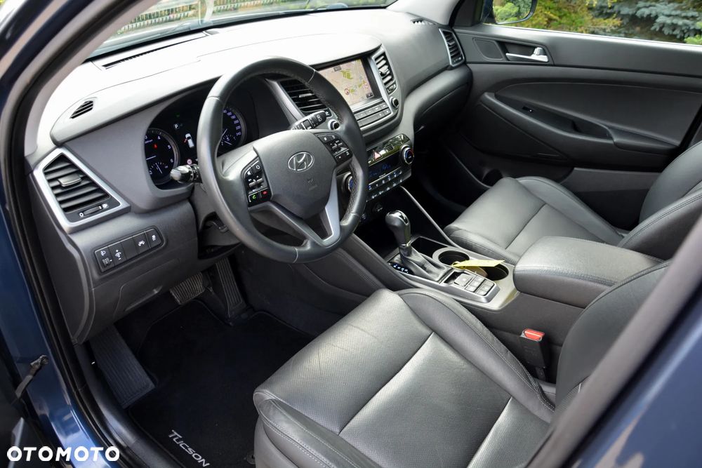Hyundai Tucson blue 1.7 CRDi 2WD DCT Premium - 23