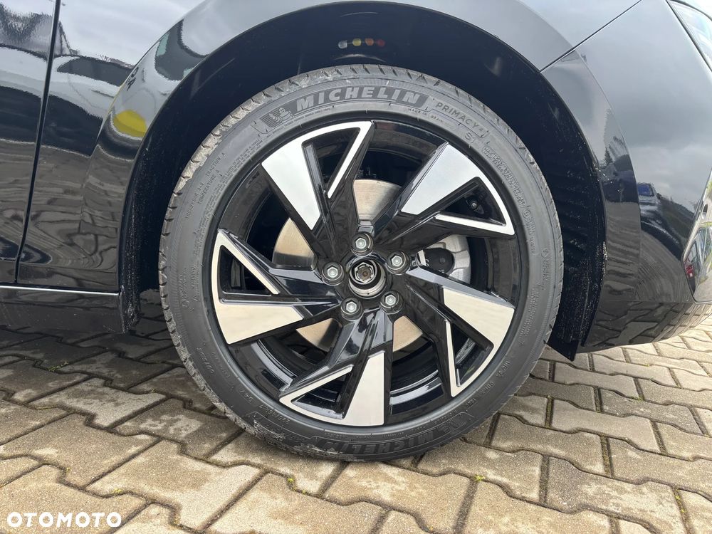 Opel Astra 1.2 T mHEV Business Edition eDTC - 17