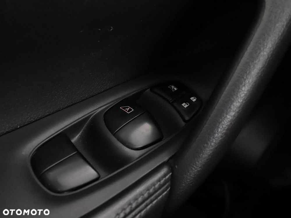 Nissan X-Trail 2.0 dCi Xtronic N-Connecta - 36