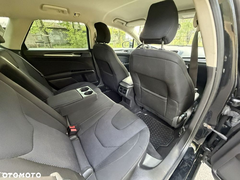 Ford Mondeo - 28