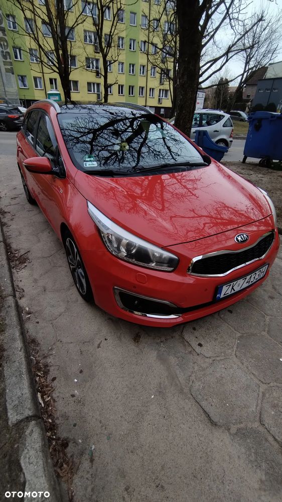 Kia Ceed 1.6 GDI Platinum Edition - 1