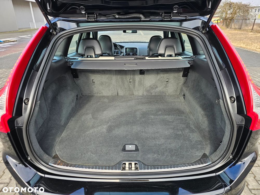 Volvo XC 60 D4 Momentum - 37