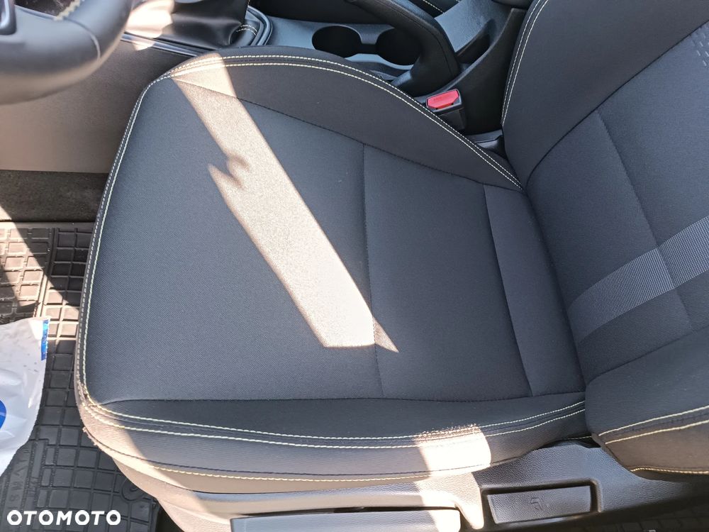 Hyundai i20 - 24