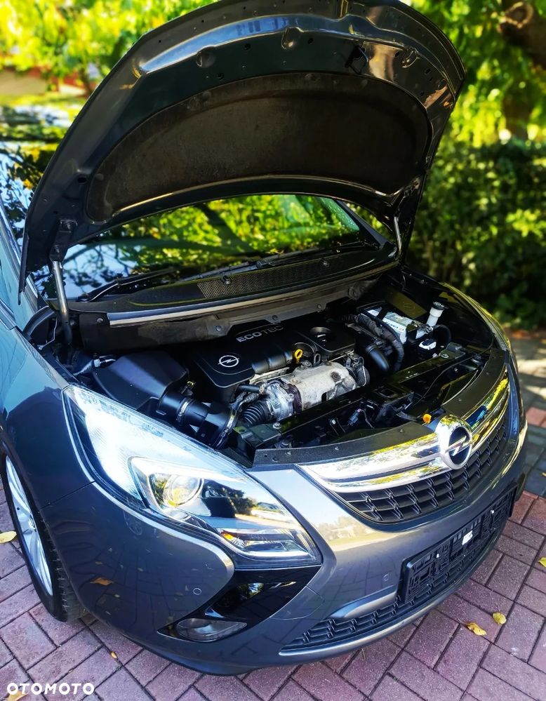 Opel Zafira - 26