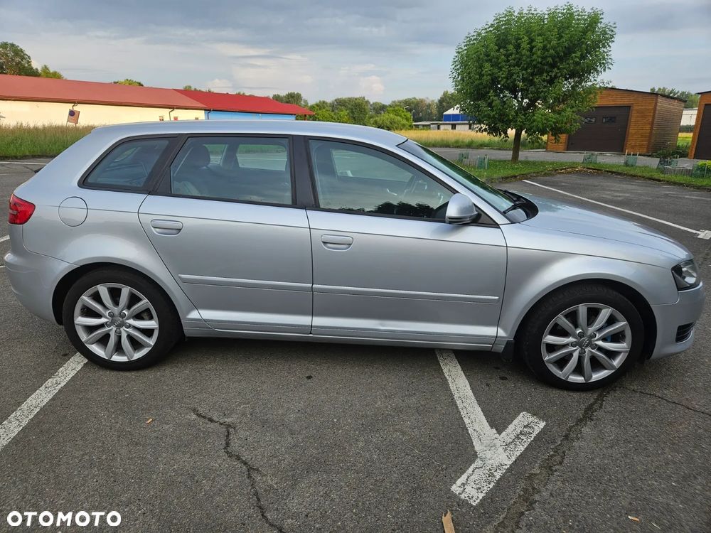 Audi A3 Sportback - 6