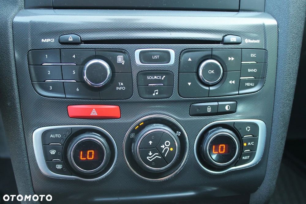 Citroën C4 VTi 120 Exclusive - 18