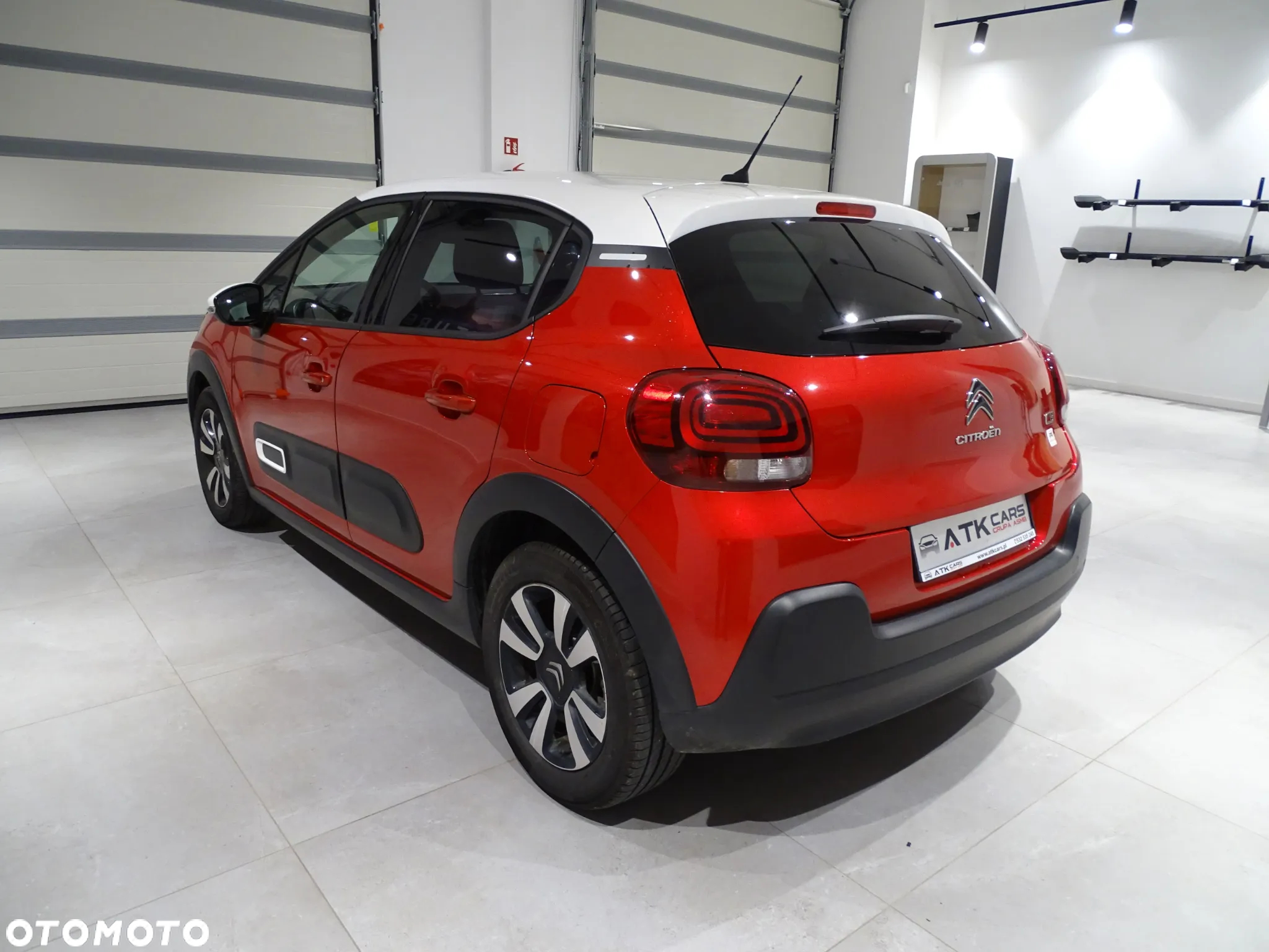 Citroën C3 1.2 PureTech Shine EAT6 - 6