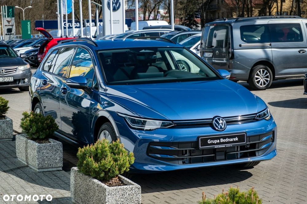 Volkswagen Golf - 6