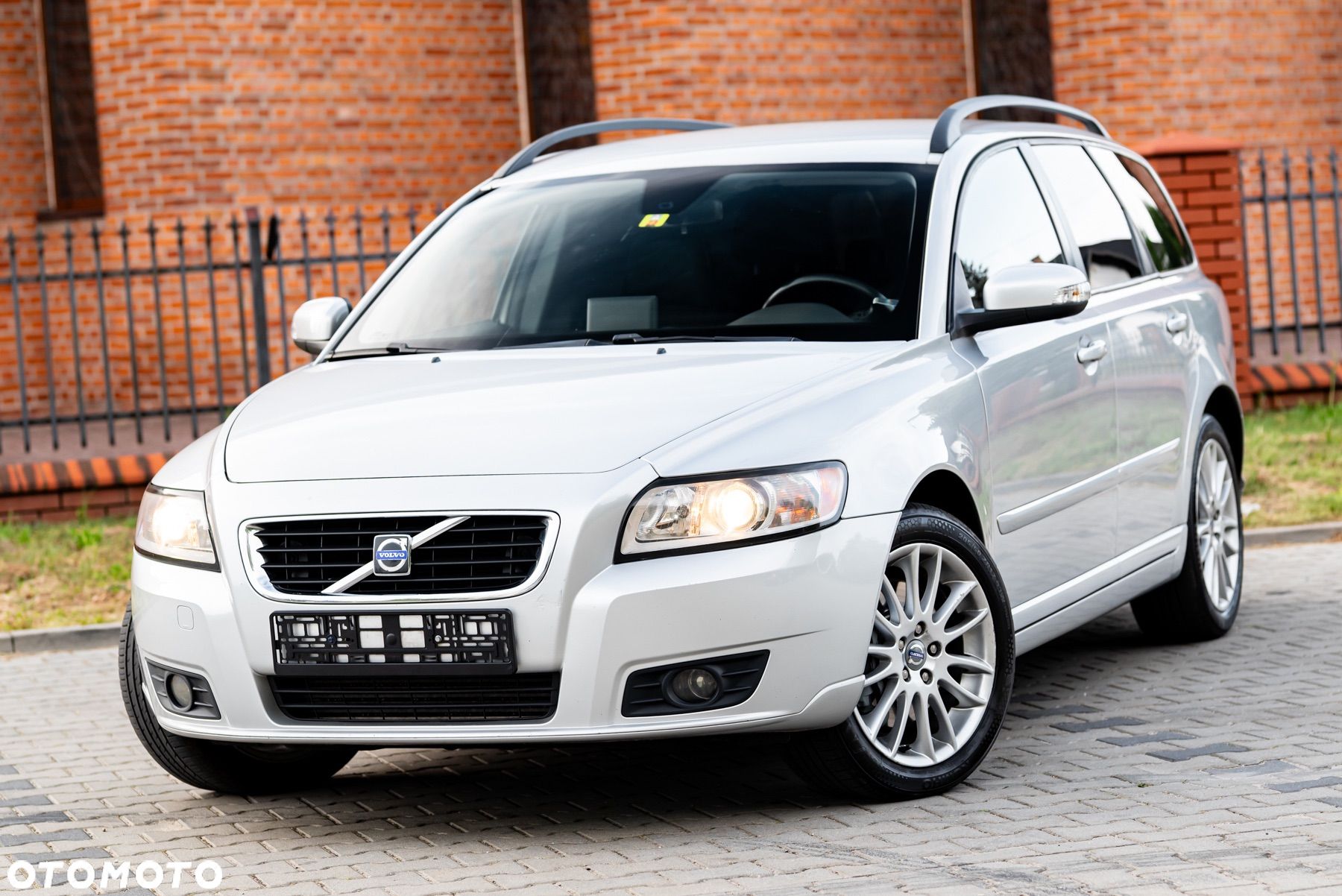 Volvo V50 D5 DPF Momentum - 1